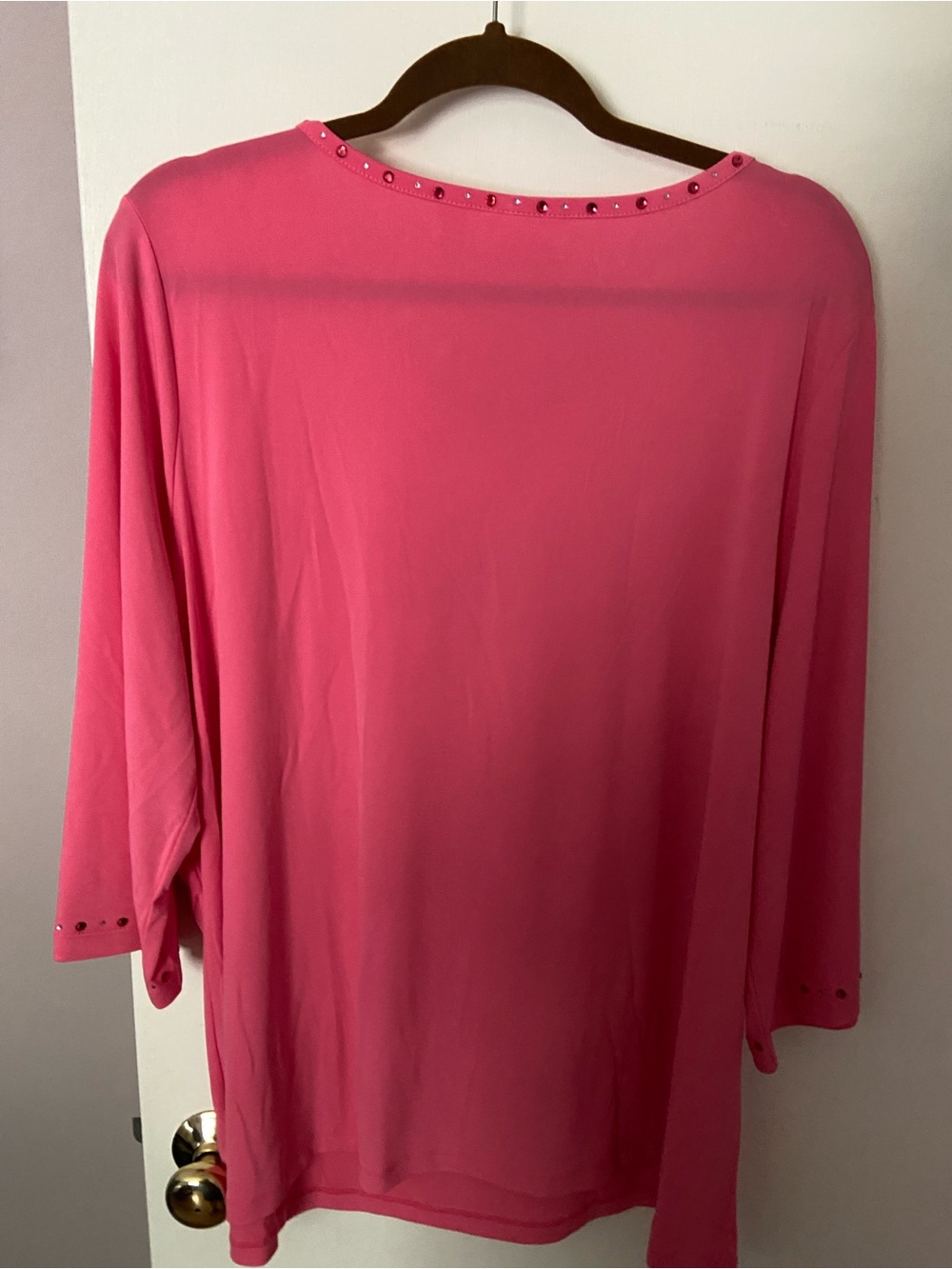 Quacker Factory flower medallion 3/4 sleeve - Picture 4 of 12